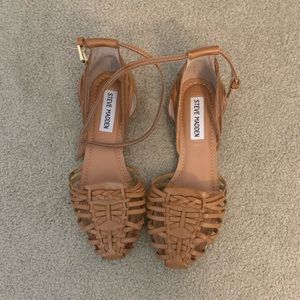 Steve Madden Huarache sandal
